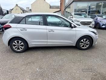 Used Hyundai i20 2020 for sale - 78529583: Photo