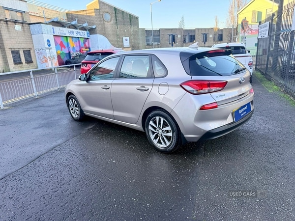Used Hyundai i30 2017 for sale - 76998731: Photo 6