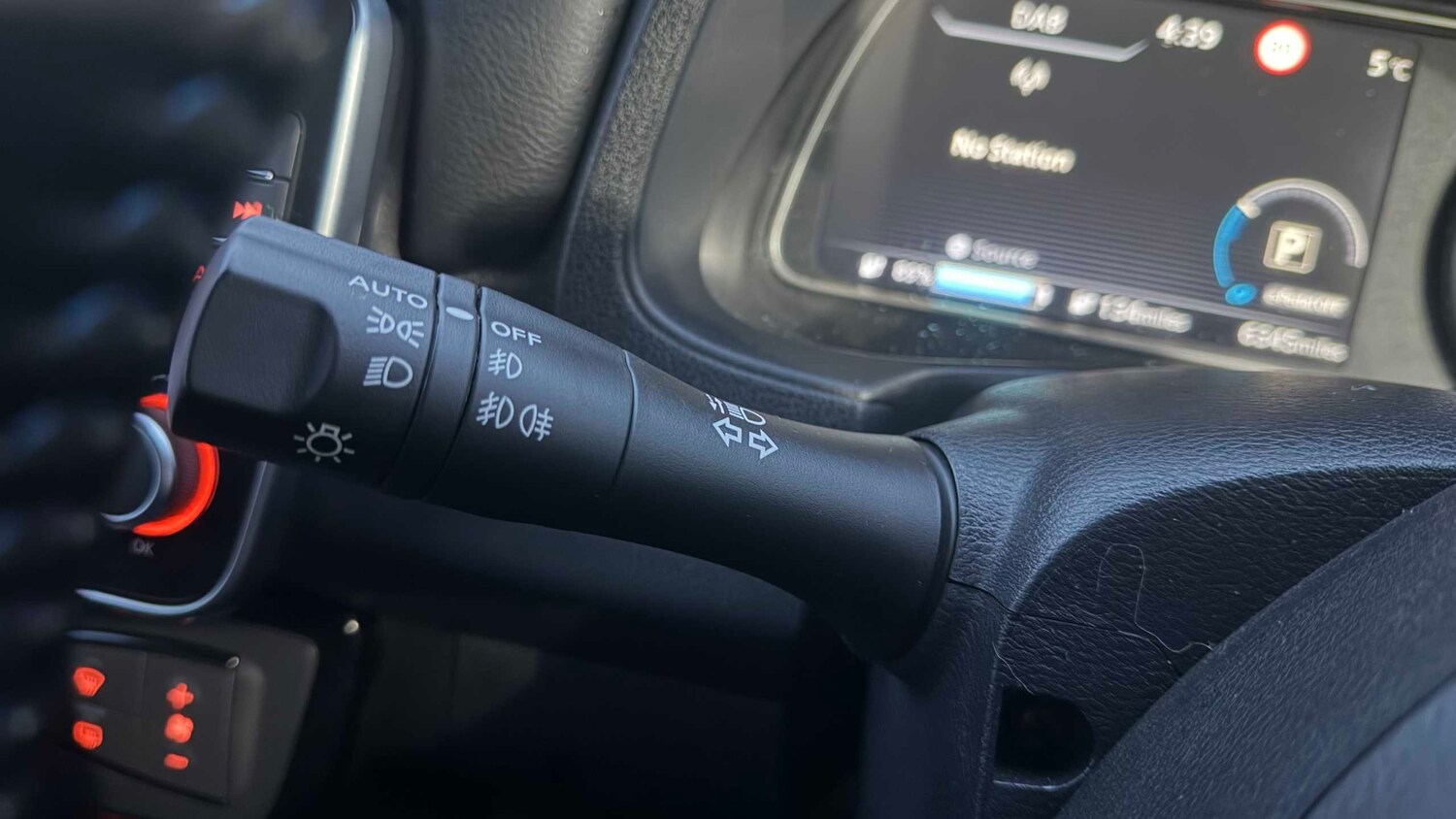 Used Nissan Leaf for sale - 77860174: Photo 17