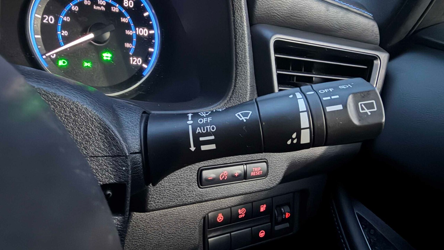 Used Nissan Leaf for sale - 77860174: Photo 18