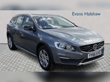 Used Volvo V60 2016 for sale - 78893745: Photo