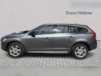 Used Volvo V60 2016 for sale - 78893745: Photo