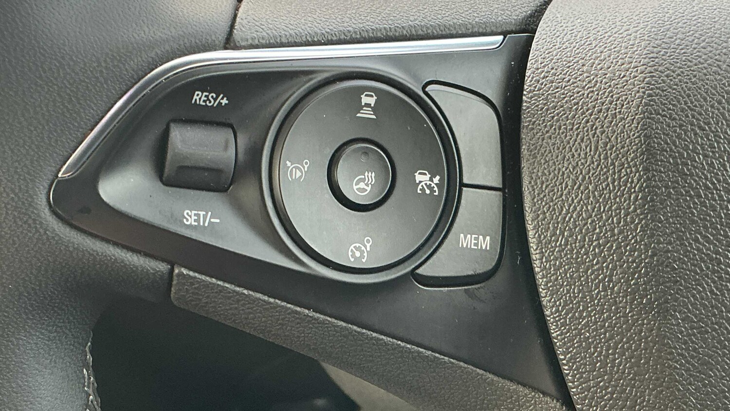 Used Vauxhall Mokka 2024 for sale - 77859725: Photo 17