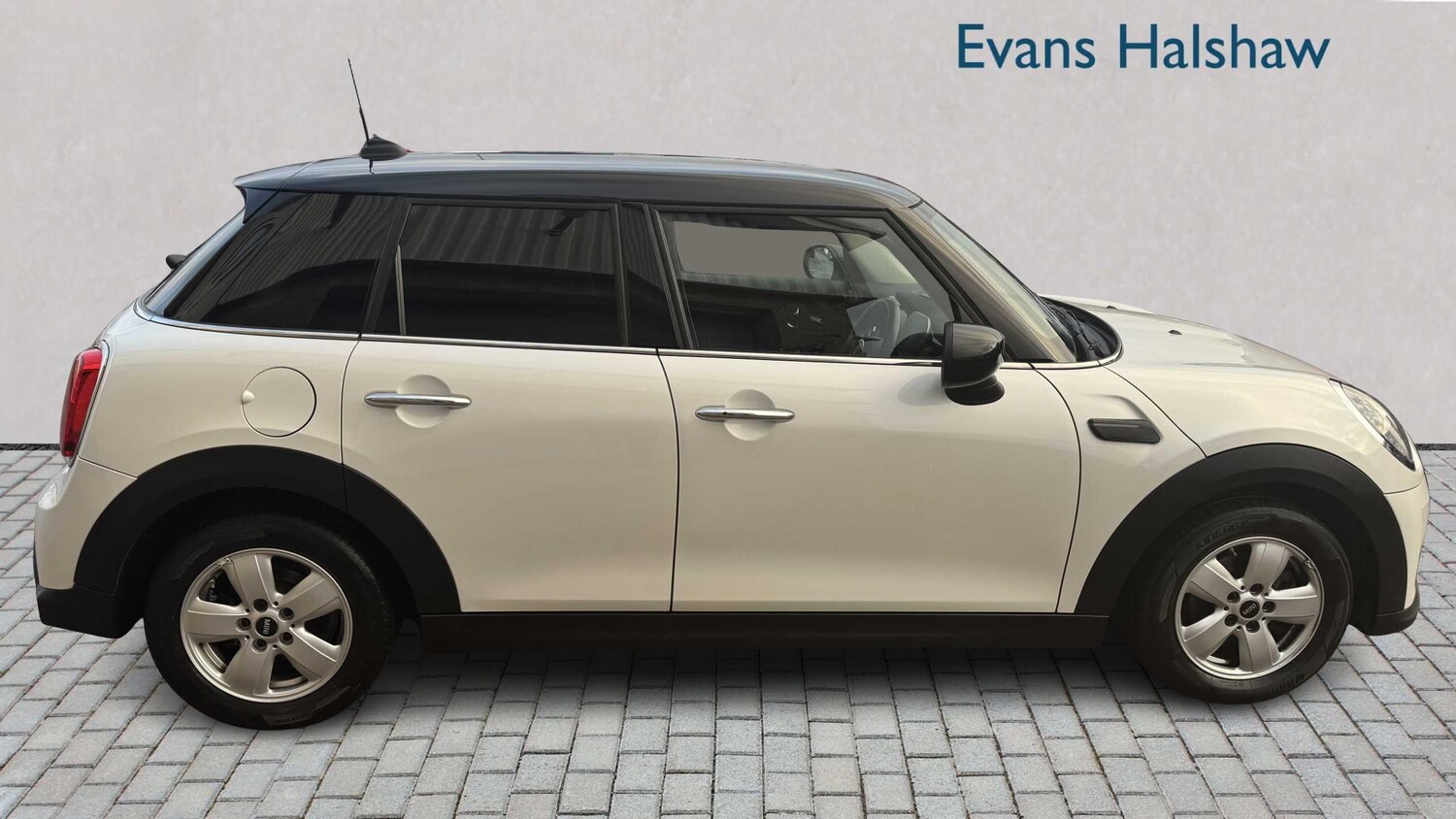 Used MINI Hatch 2023 for sale - 77860145: Photo 8