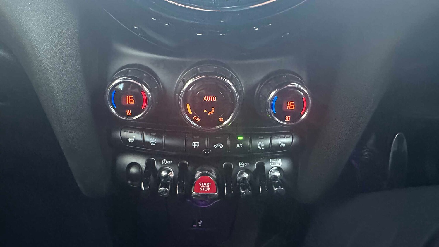 Used MINI Convertible 2020 for sale - 77859195: Photo 12