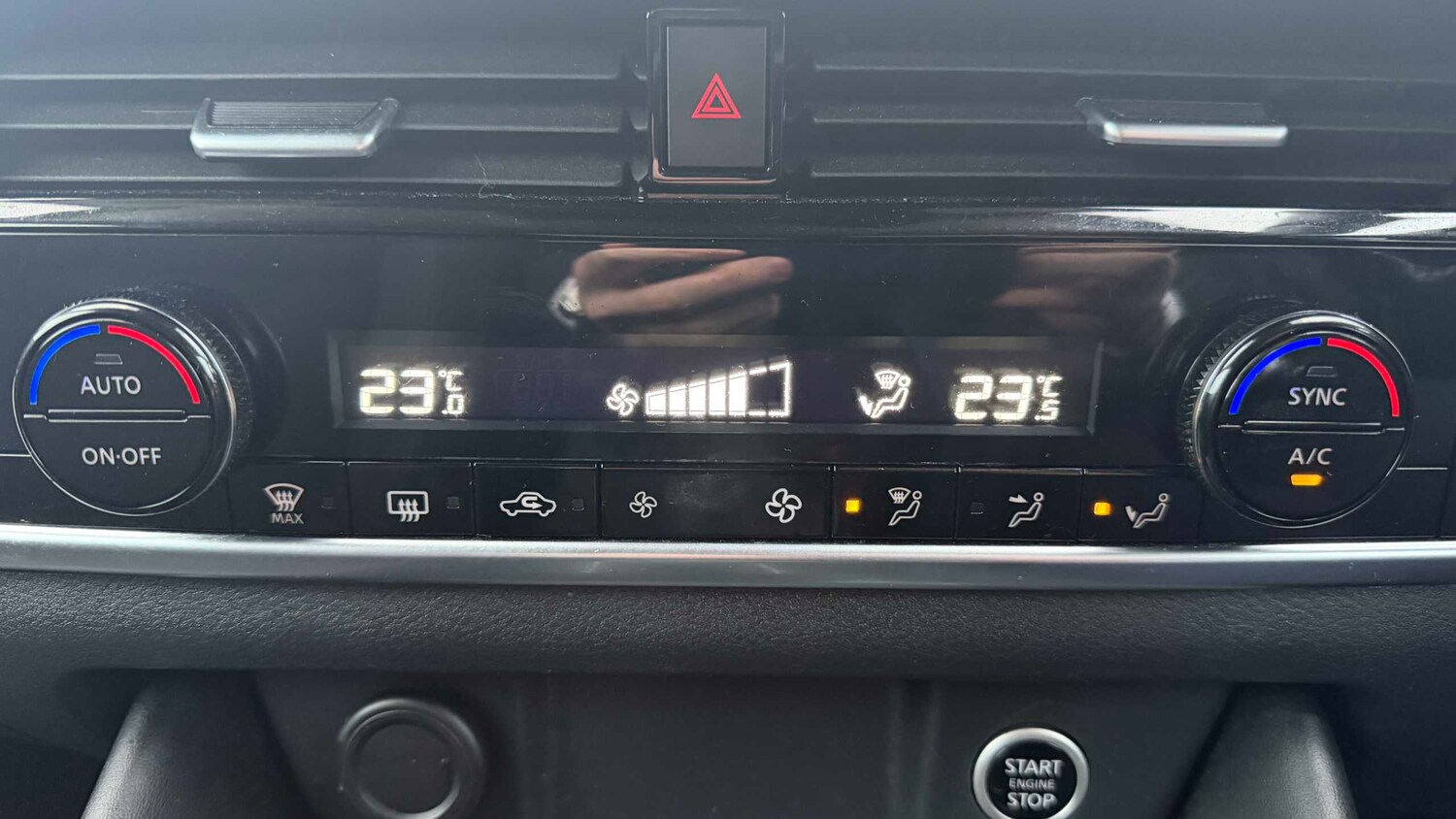 Used Nissan Qashqai for sale - 77860013: Photo 25