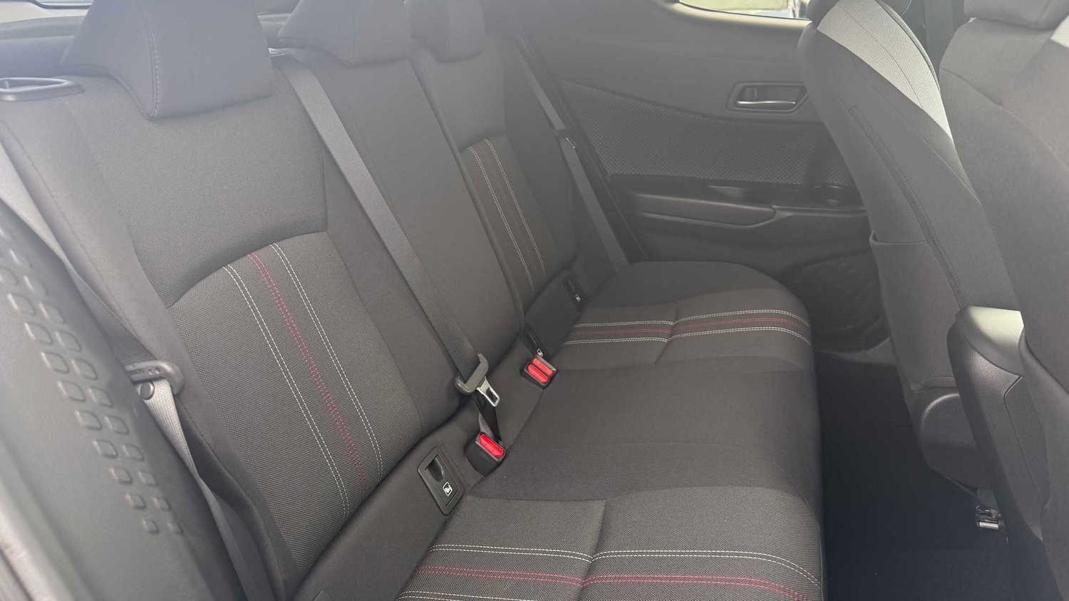 Used Toyota C-HR 2023 for sale - 78077193: Photo 11