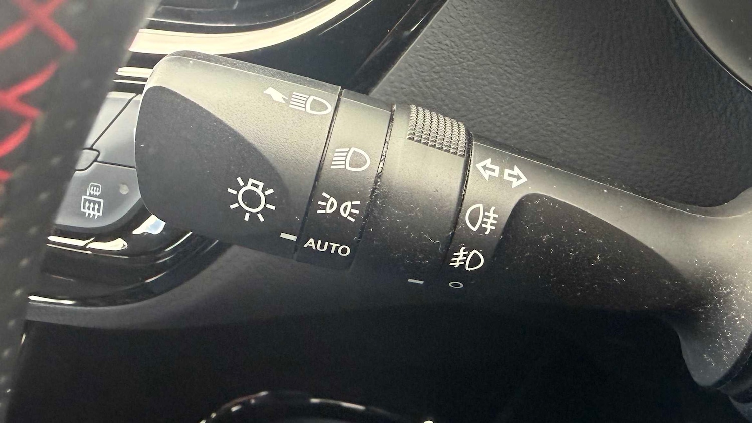 Used Toyota C-HR 2023 for sale - 78077193: Photo 19