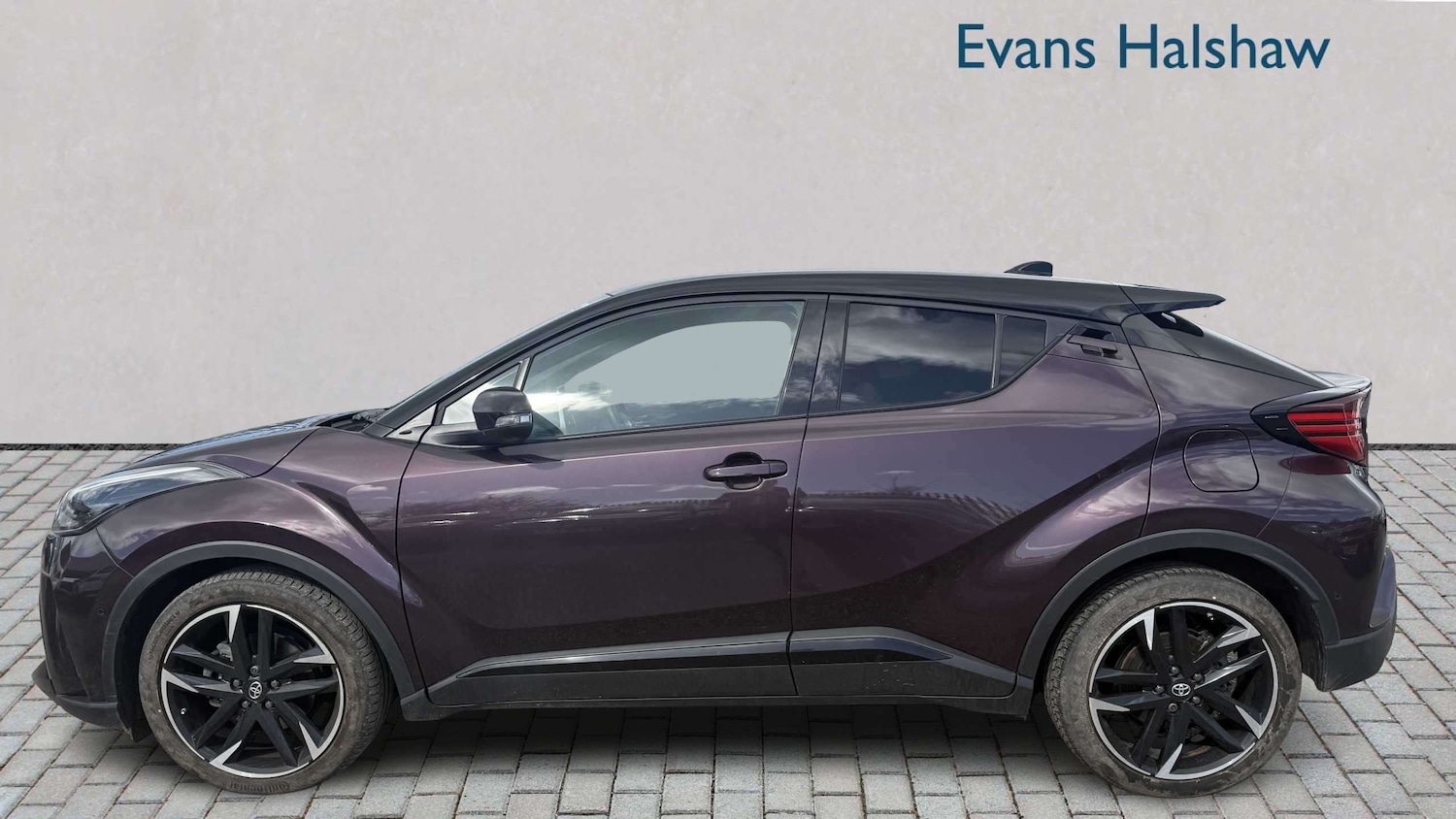 Used Toyota C-HR 2023 for sale - 78077193: Photo 4