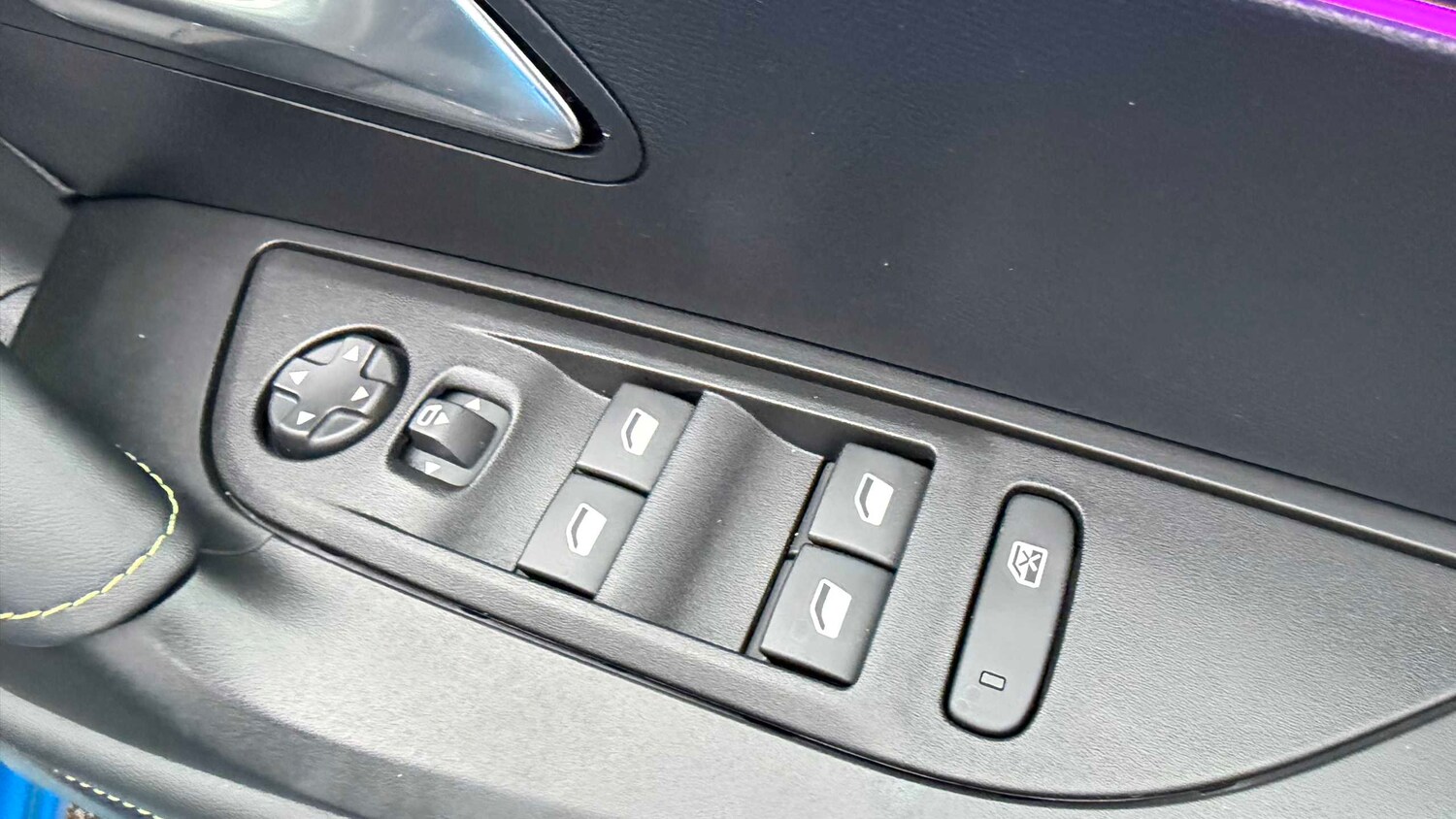 Used Peugeot 2008 for sale - 77860494: Photo 16