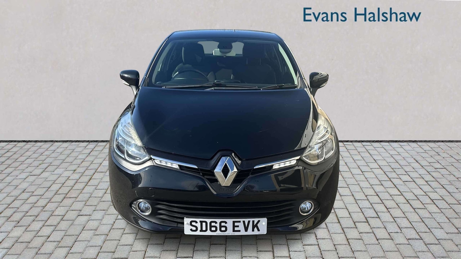 Used Renault Clio 2016 for sale - 77859655: Photo 2