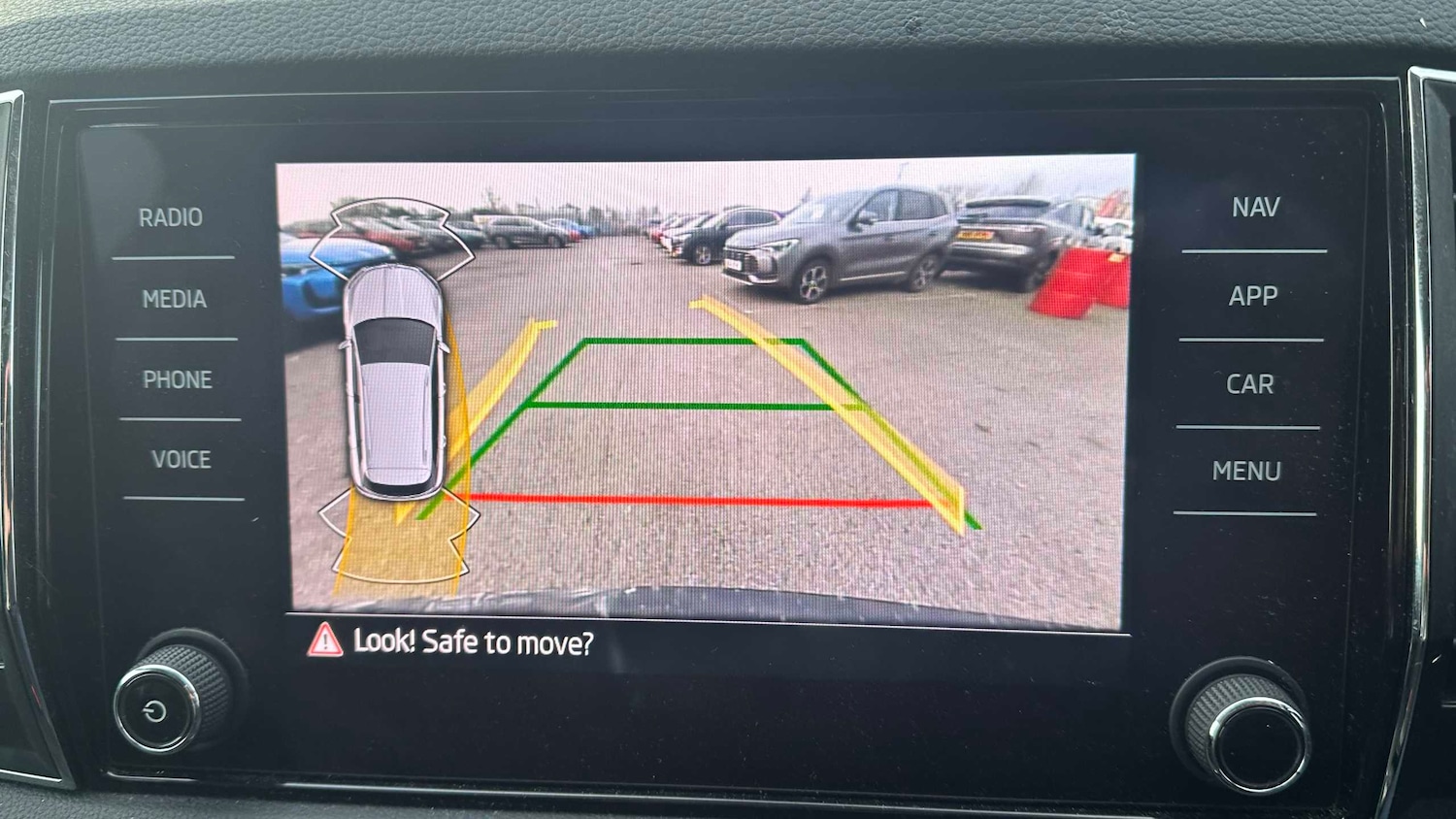 Used Skoda Karoq 2024 for sale - 77960977: Photo 21