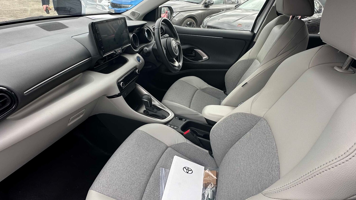 Used Toyota Yaris 2024 for sale - 77859141: Photo 10