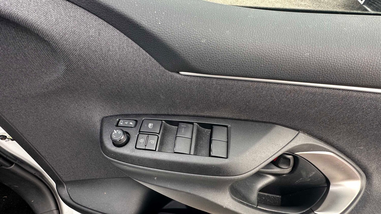 Used Toyota Yaris 2024 for sale - 77859141: Photo 13