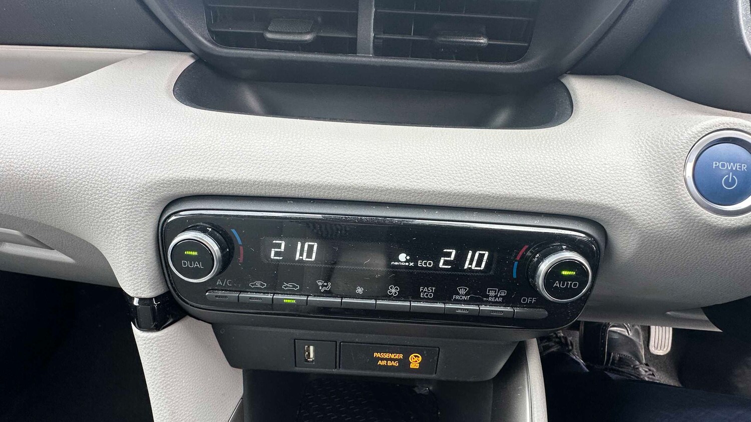 Used Toyota Yaris 2024 for sale - 77859141: Photo 15