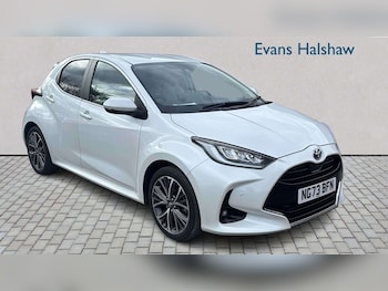Used Toyota Yaris 2024 for sale - 77859141: Photo