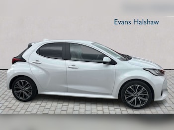 Used Toyota Yaris 2024 for sale - 77859141: Photo