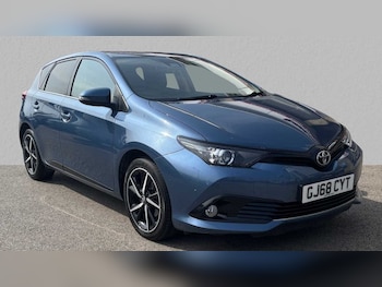 Used Toyota Auris 2018 for sale - 77857466: Photo