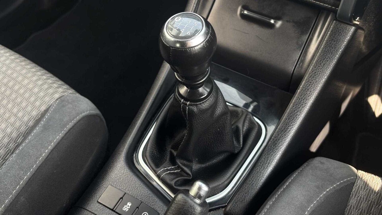 Used Toyota Auris for sale - 77857466: Photo 30