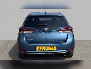 Used Toyota Auris 2018 for sale - 77857466: Photo