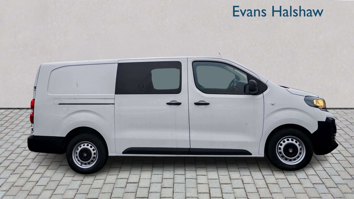 Used Vauxhall Vivaro 2025 for sale - 77858828: Photo 3