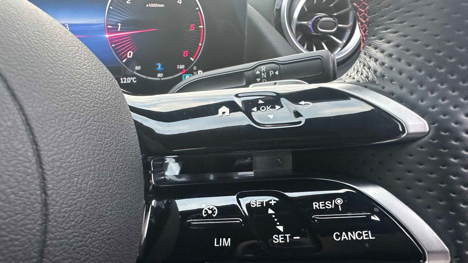 Used Mercedes-Benz GLA 2023 for sale - 77960925: Photo 24