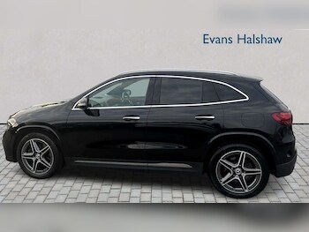 Used Mercedes-Benz GLA 2023 for sale - 77960925: Photo