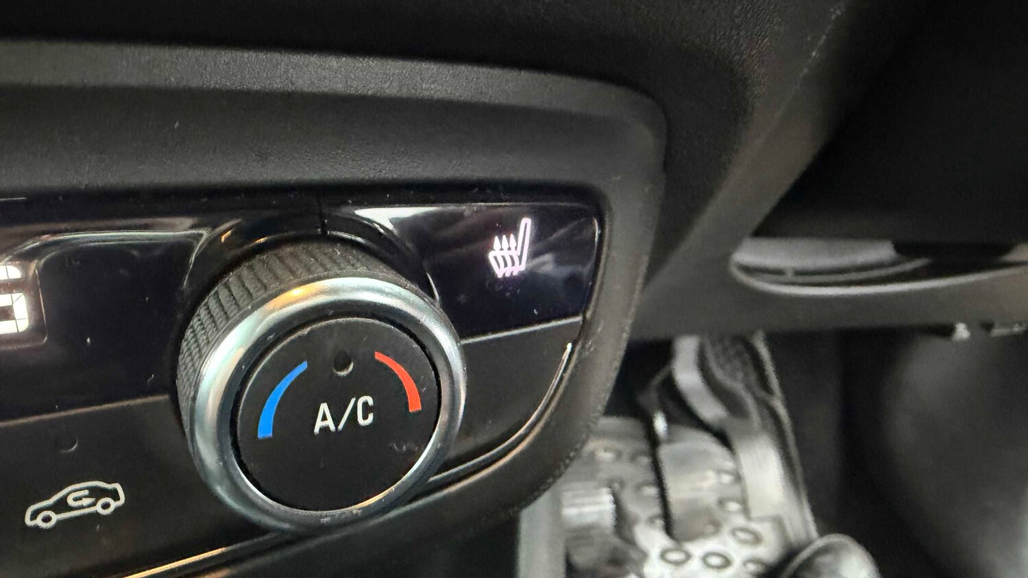 Used Vauxhall Crossland for sale - 77860537: Photo 17