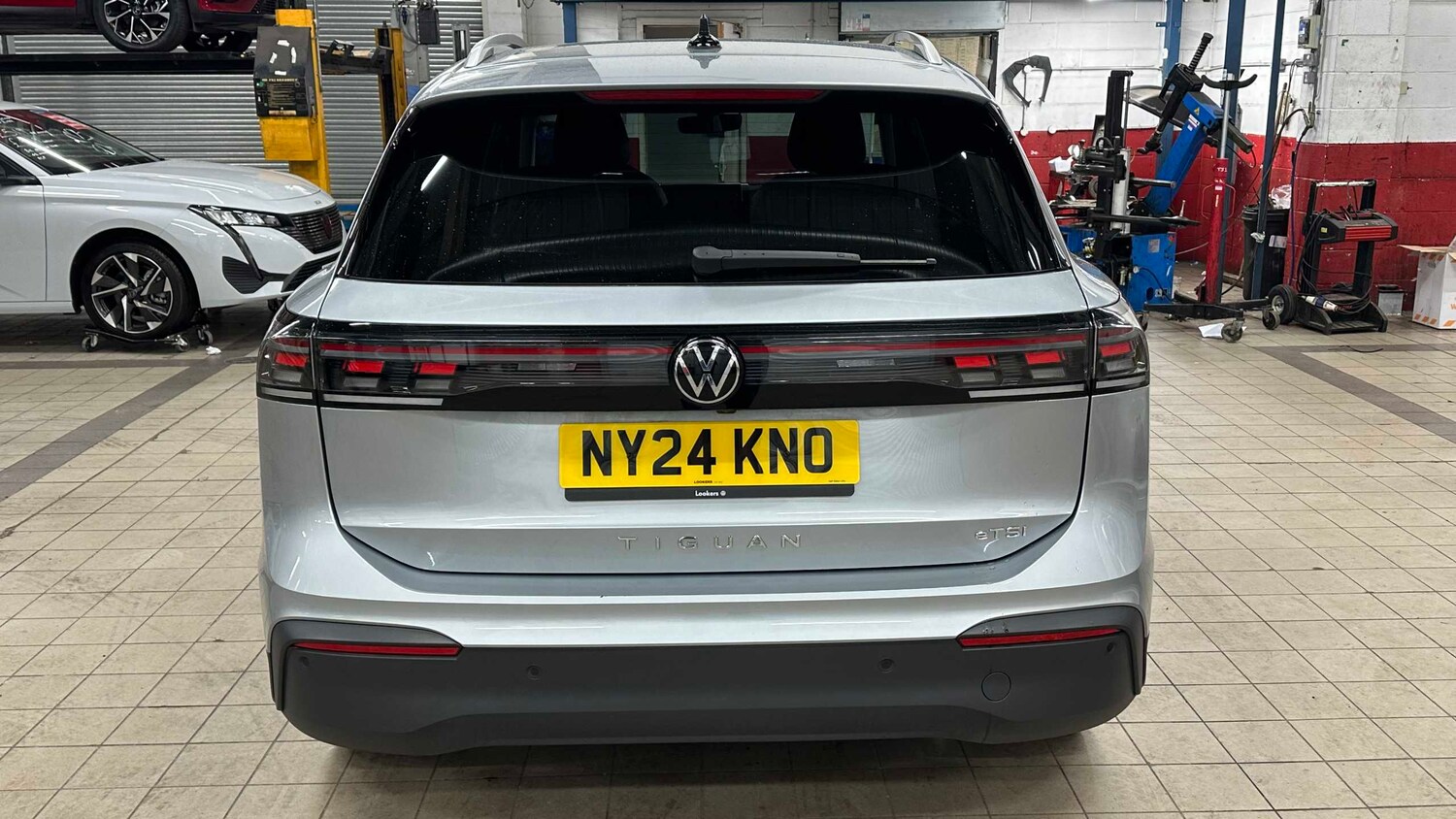 Used Volkswagen Tiguan for sale - 77859834: Photo 6