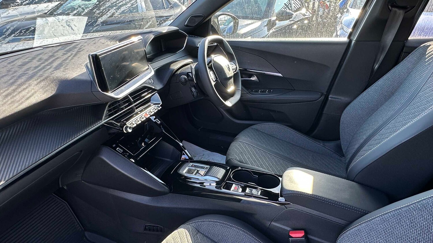 Used Peugeot 2008 2025 for sale - 77859348: Photo 16