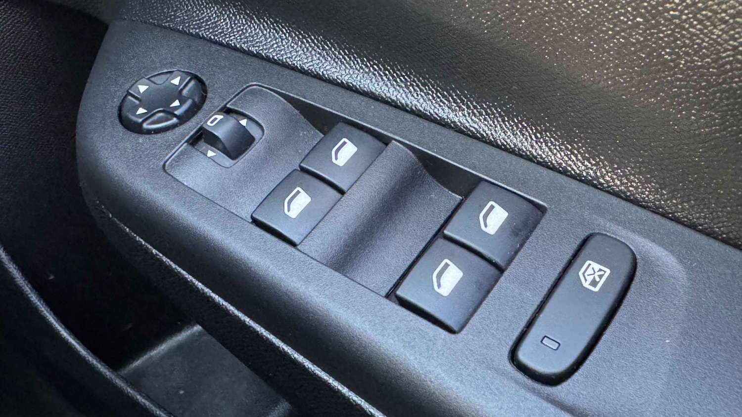 Used Vauxhall Corsa for sale - 77860036: Photo 14