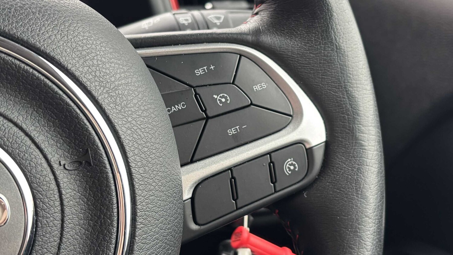 Used Jeep Renegade 2021 for sale - 77857688: Photo 23