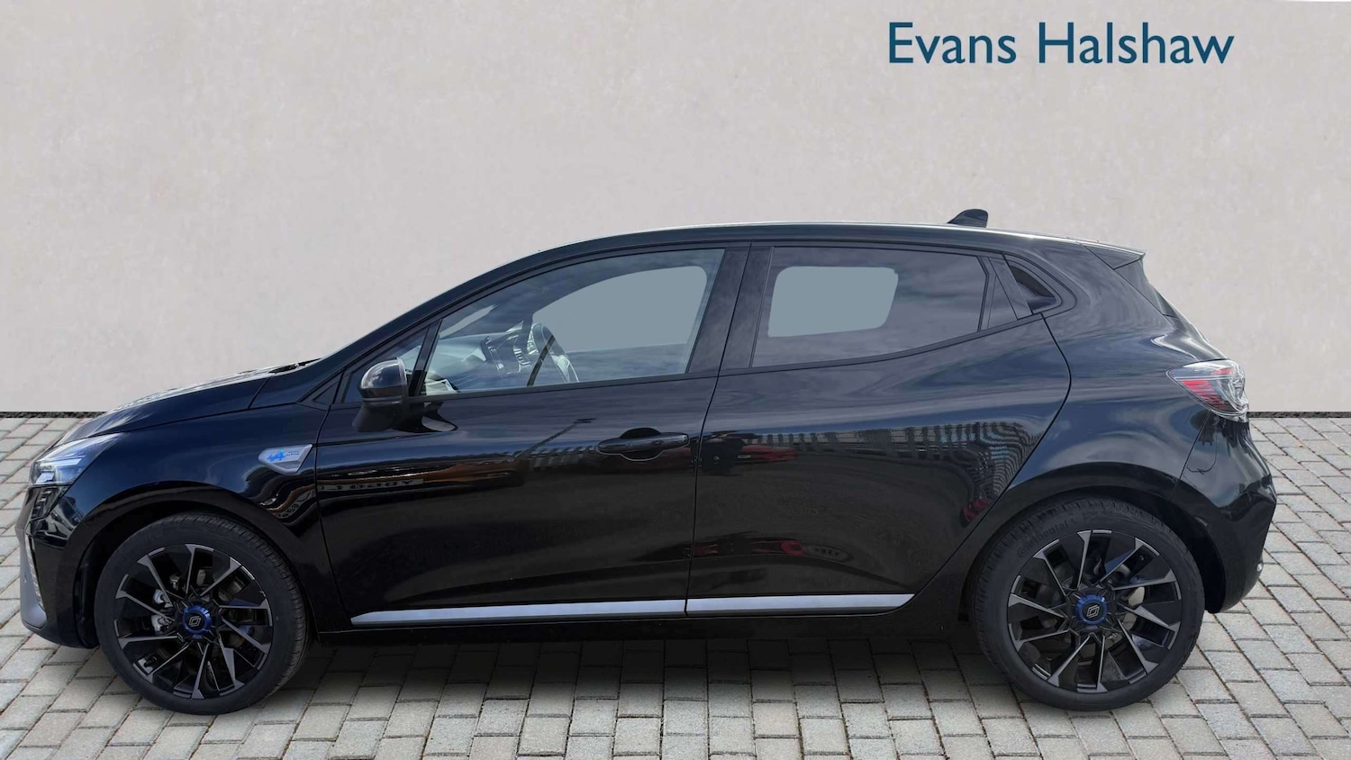 Used Renault Clio 2025 for sale - 78024315: Photo 5