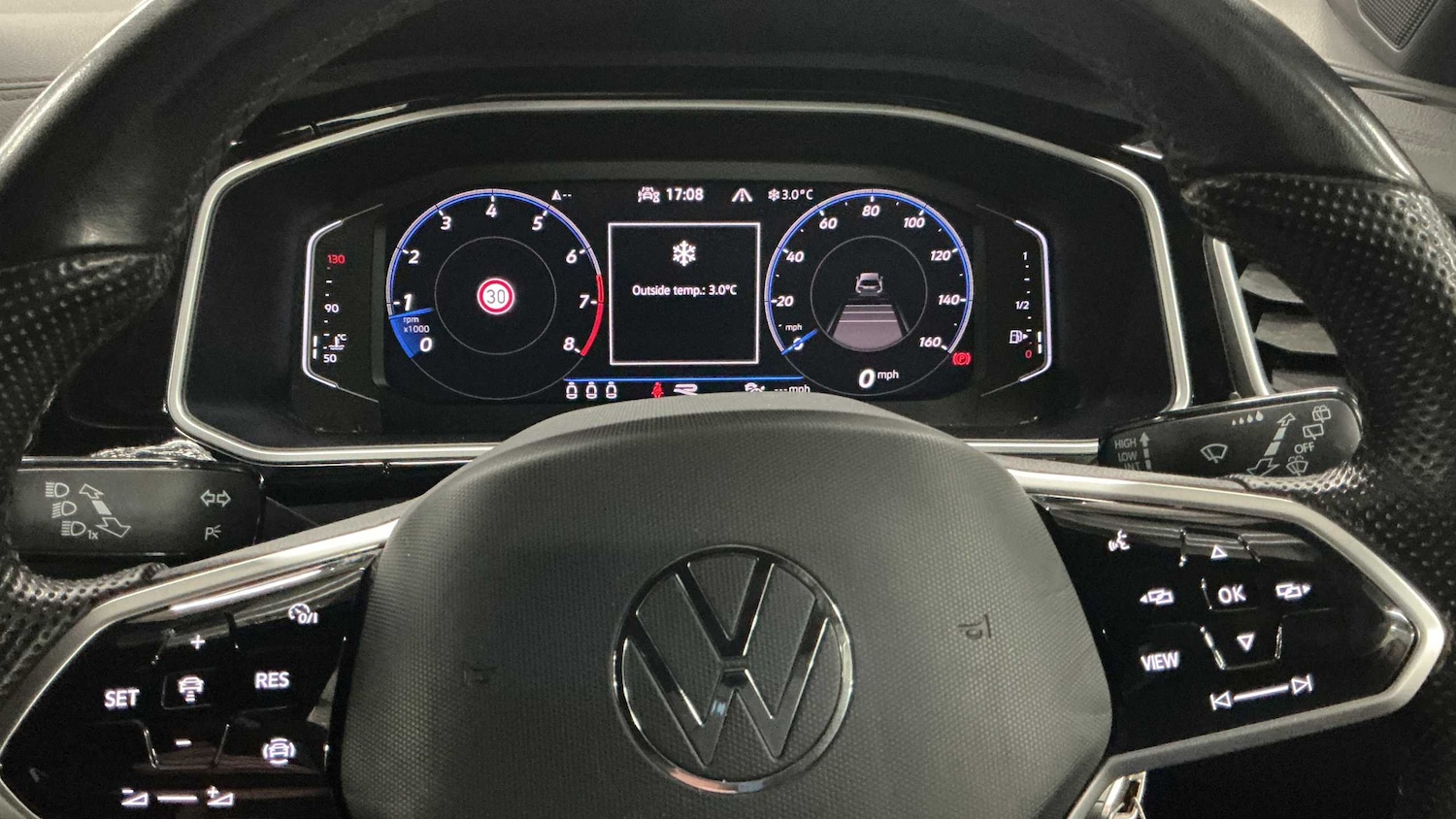 Used Volkswagen T-Roc for sale - 77857752: Photo 12