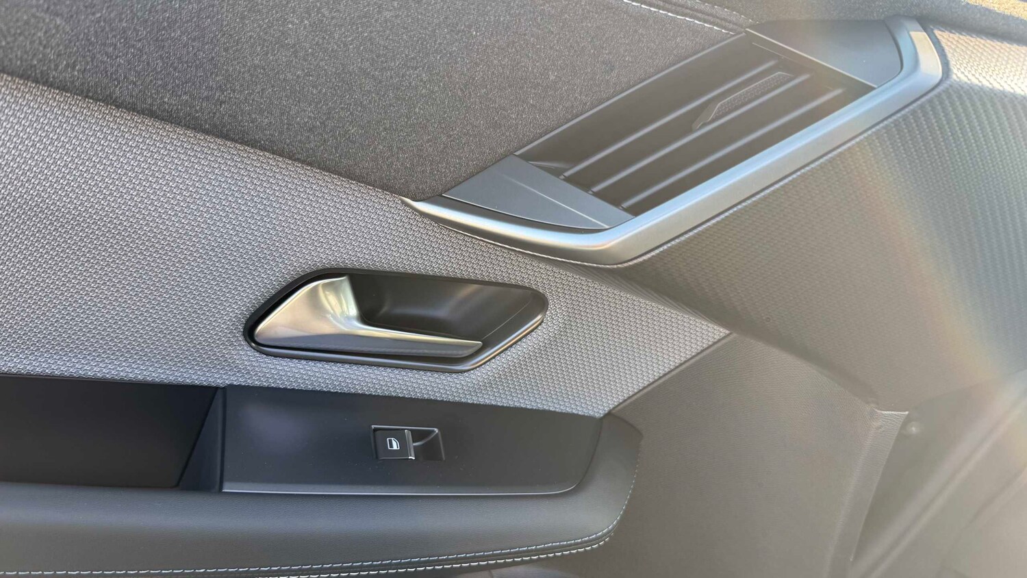 Used Vauxhall Grandland 2025 for sale - 77857811: Photo 20