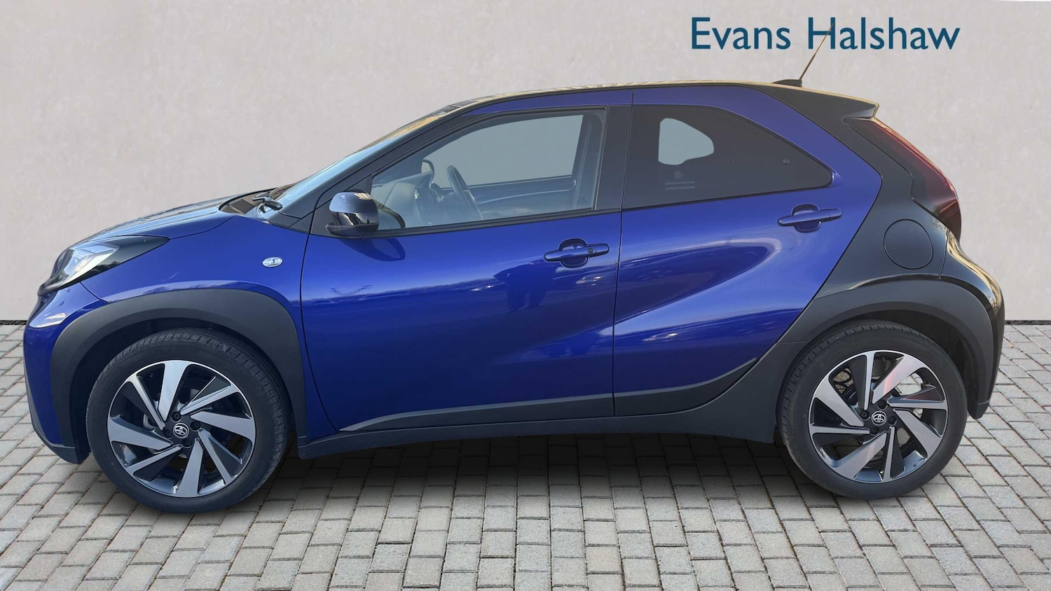 Used Toyota Aygo X for sale - 77858664: Photo 4