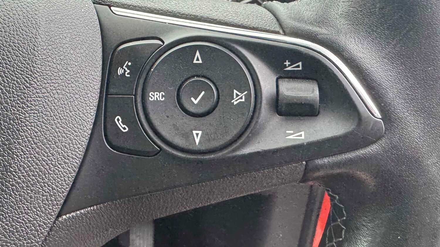 Used Vauxhall Crossland for sale - 77860120: Photo 11