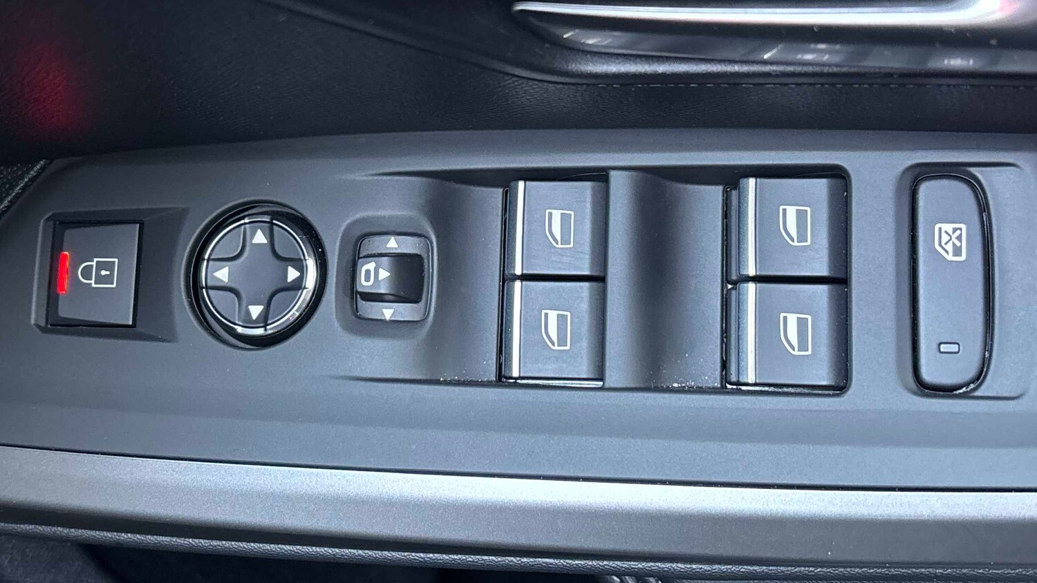 Used Peugeot 5008 2025 for sale - 77856732: Photo 35