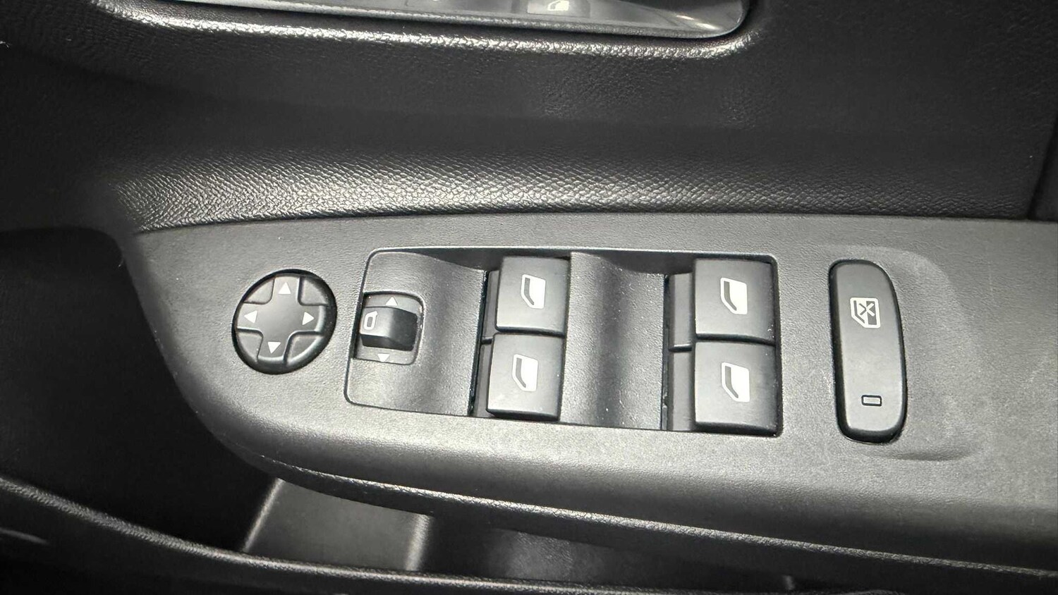 Used Vauxhall Corsa for sale - 77859977: Photo 14