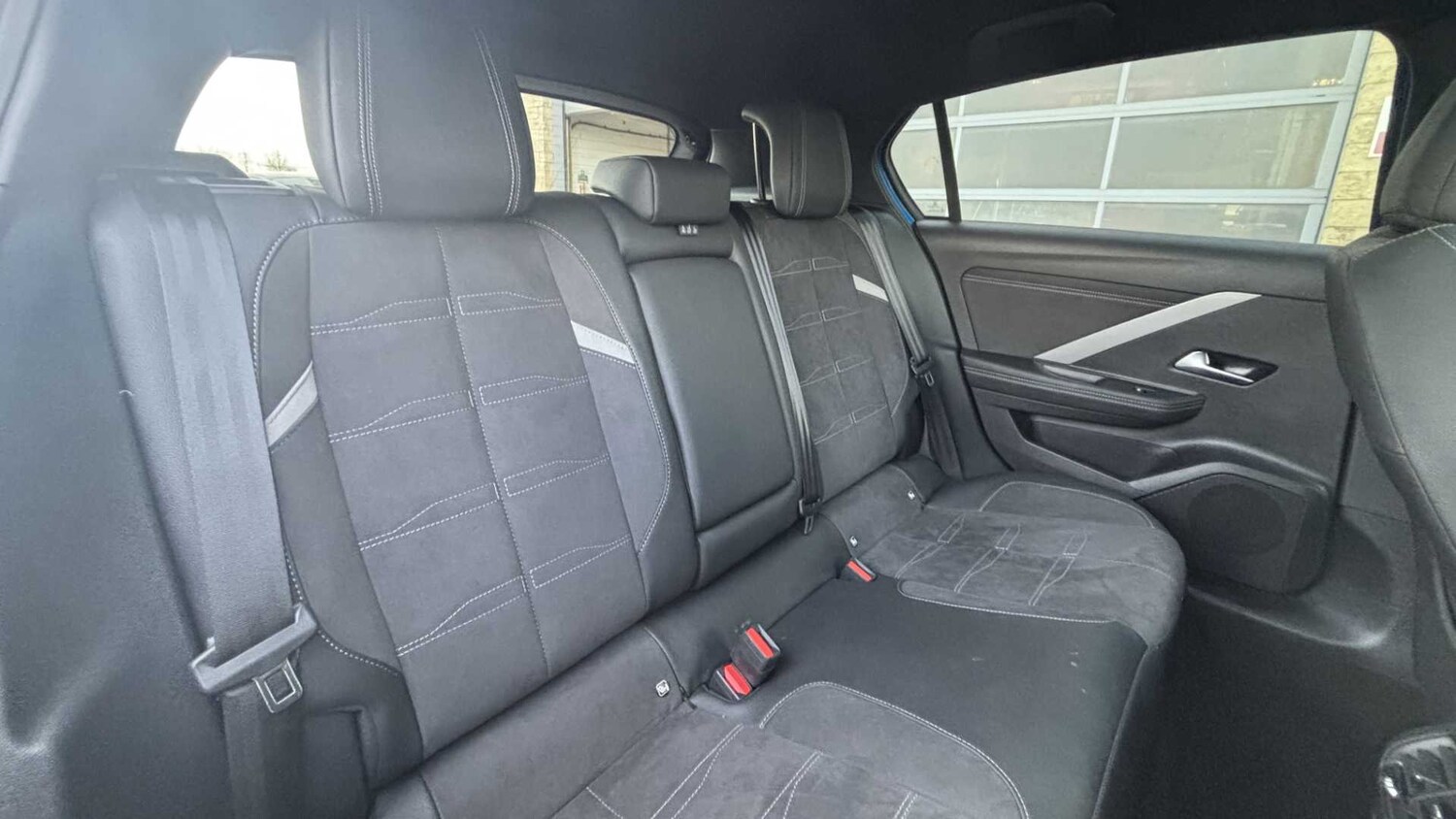 Used Vauxhall Astra for sale - 77861886: Photo 15