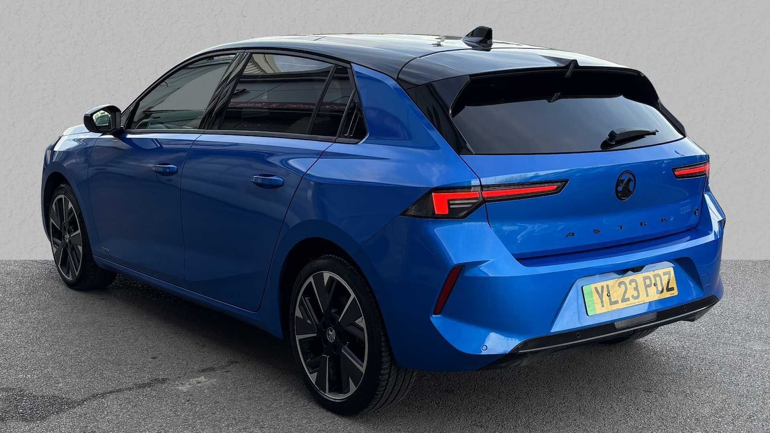 Used Vauxhall Astra for sale - 77861886: Photo 5