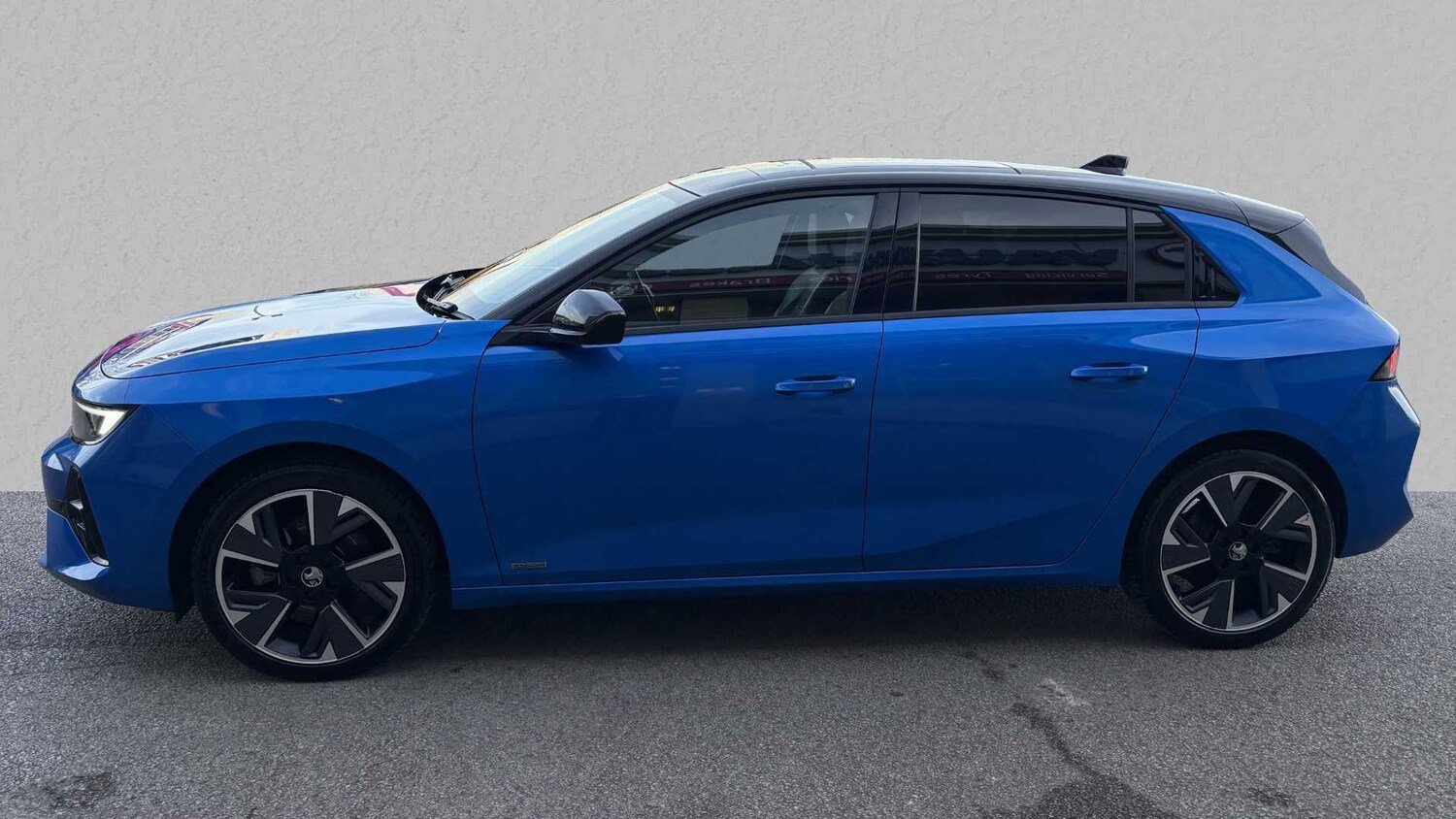 Used Vauxhall Astra for sale - 77861886: Photo 6