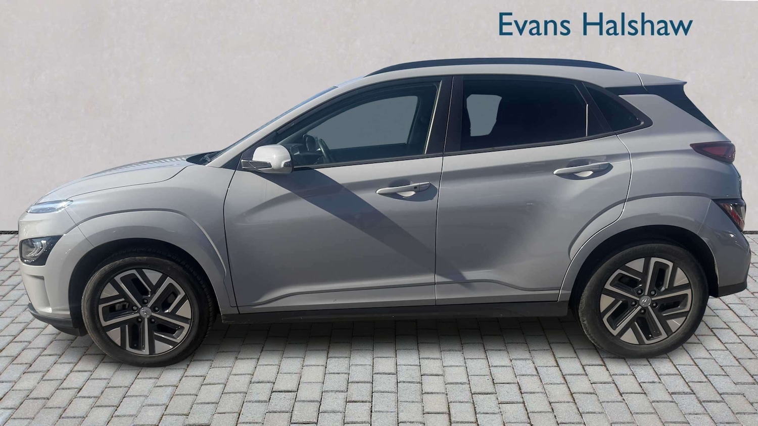 Used Hyundai KONA 2023 for sale - 78118552: Photo 4