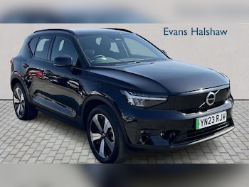 Used Volvo XC40 2023 for sale - 78338000: Photo
