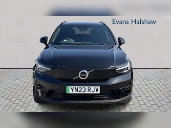 Used Volvo XC40 2023 for sale - 78338000: Photo