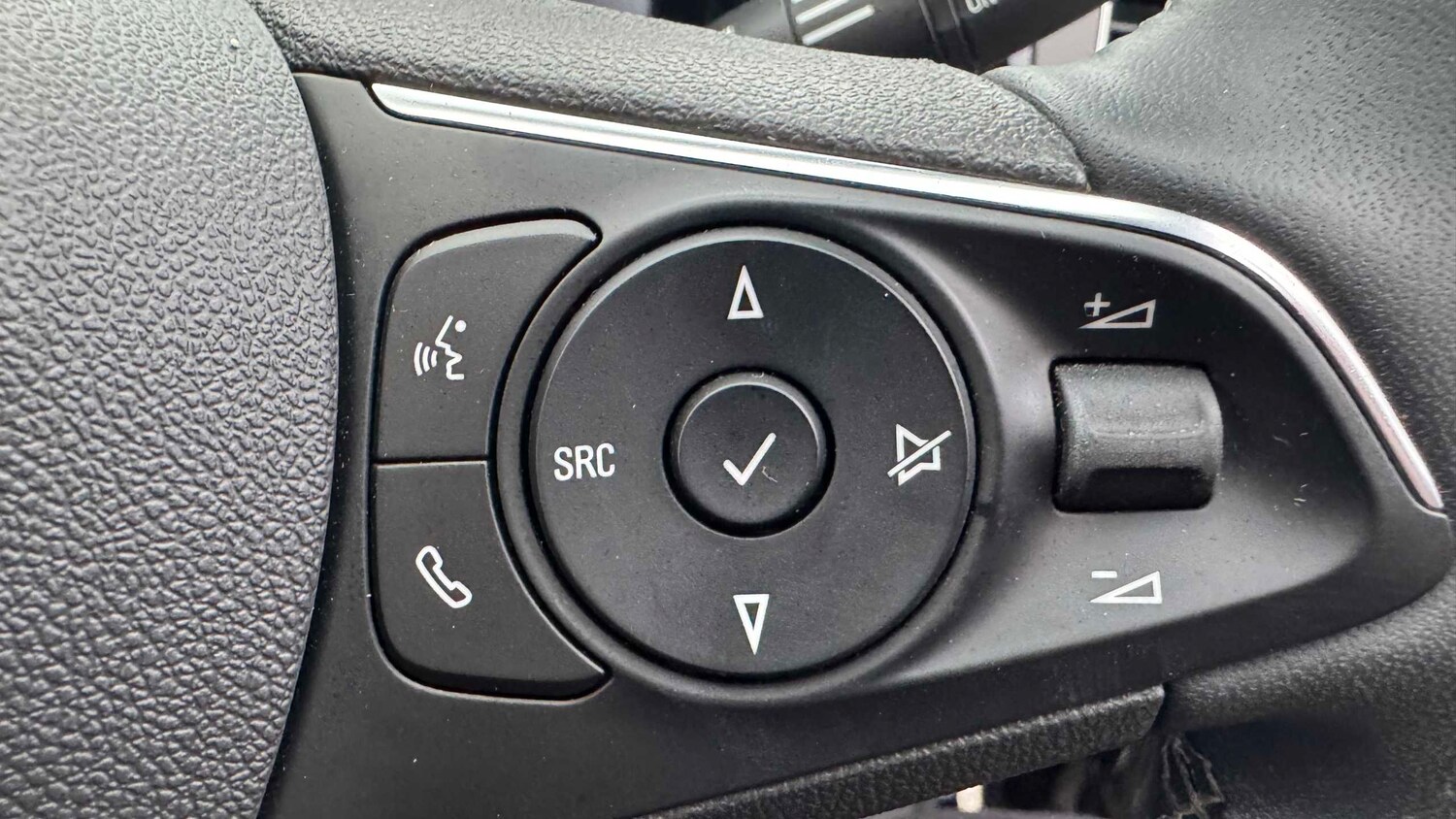 Used Vauxhall Grandland for sale - 77861216: Photo 16