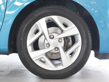 Used Hyundai i10 2023 for sale - 79465703: Photo