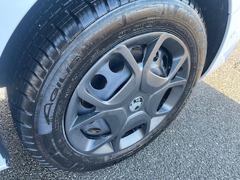 Used Vauxhall Vivaro 2025 for sale - 76299013: Photo