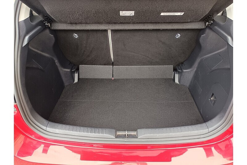 Used Toyota Yaris 2022 for sale - 76219750: Photo 16