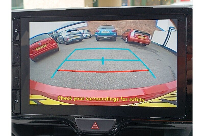 Used Toyota Yaris 2022 for sale - 76219750: Photo 28